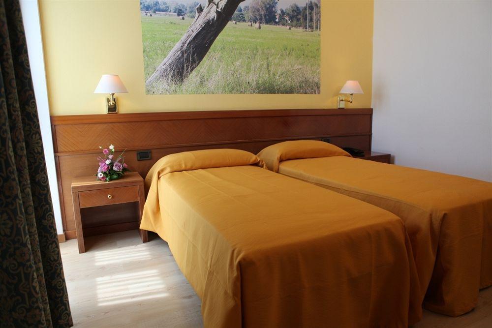 Euro Hotel Cascina Exterior photo